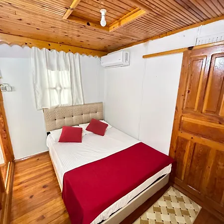 Tuerkmen Apart2 뎀레