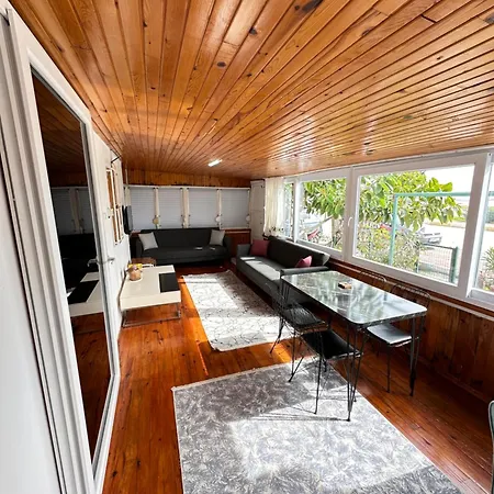 Tuerkmen Apart2 펜션 *